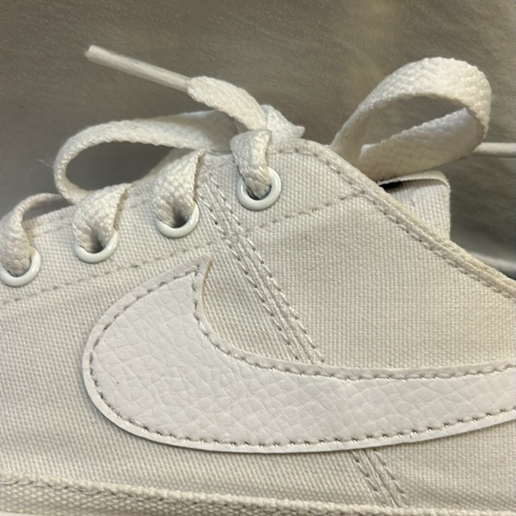 Nike Court Legacy Canvas Classic Sneakers - Picture 9 of 9